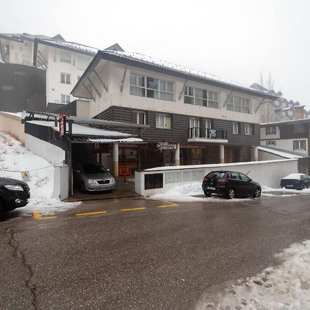 Sierra Nevada Ski Resort Exterior photo